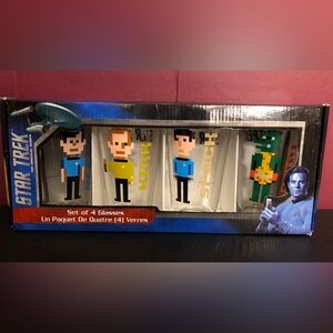 STAR TREK 8 Bit Collectors Glass Set of 4 Kirk Spock Bones Goro